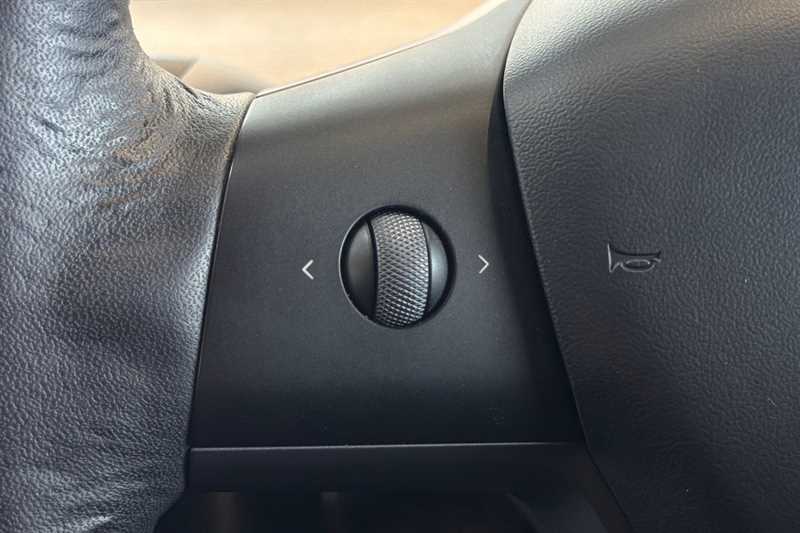 Used Tesla Model 3 2021 for sale - 77415649: Photo 21