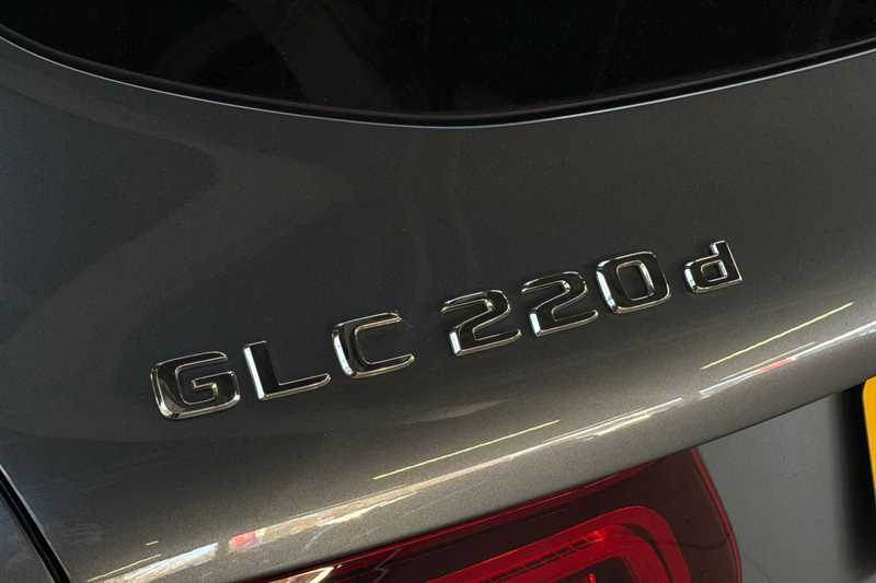 Used Mercedes-Benz GLC 2021 for sale - 77374638: Photo 30