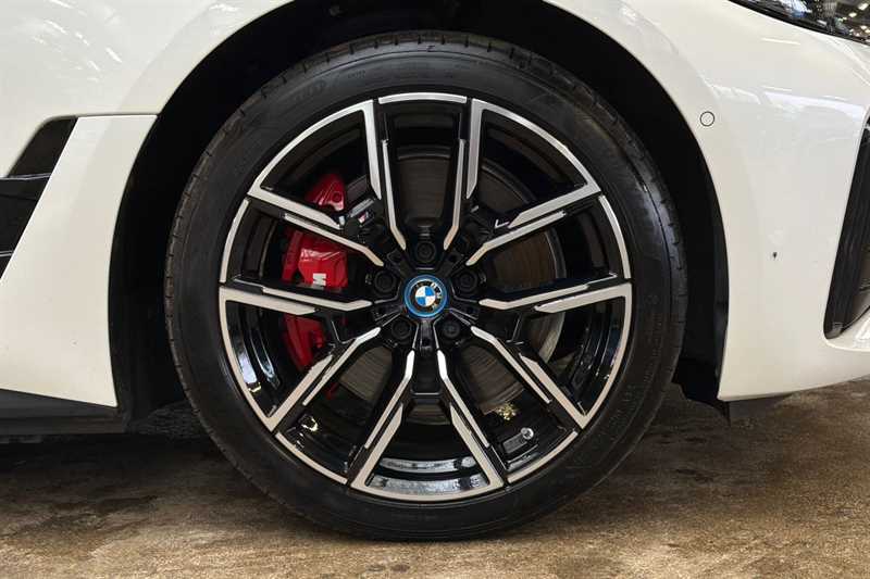 Used BMW i4 2022 for sale - 76775622: Photo 11
