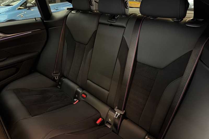 Used BMW i4 2022 for sale - 76775622: Photo 48