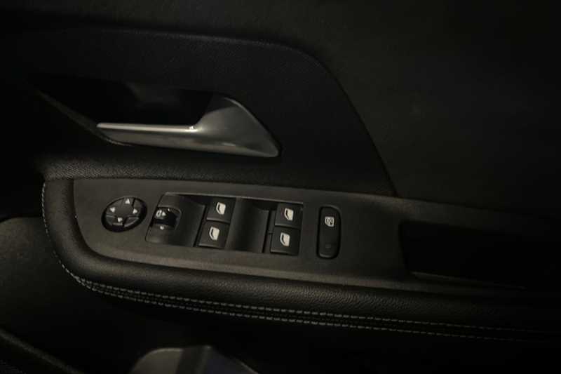 Used Vauxhall Mokka Electric 2021 for sale - 76956873: Photo 16