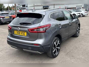 Used Nissan Qashqai 2018 for sale - 75648807: Photo
