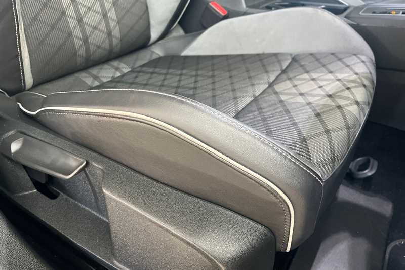 Used Volkswagen Golf 2022 for sale - 78143635: Photo 26