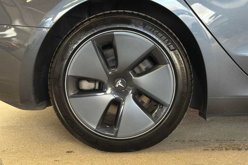 Used Tesla Model 3 2021 for sale - 76530547: Photo 11