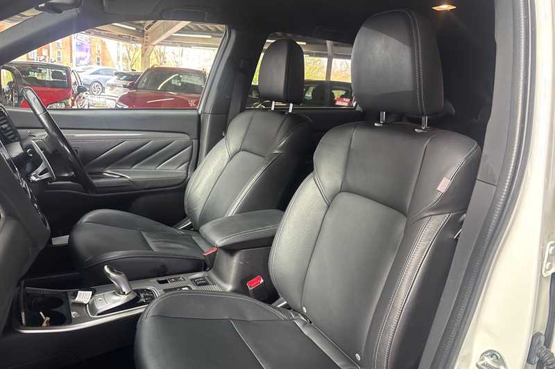 Used Mitsubishi Outlander 2018 for sale - 78143071: Photo 23