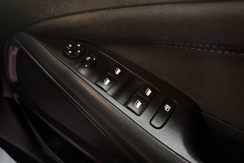 Used Vauxhall Crossland 2022 for sale - 77322034: Photo 16