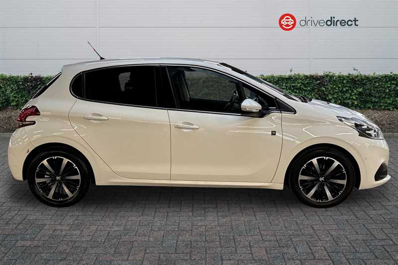 Used Peugeot 208 for sale - 76016152: Photo 2