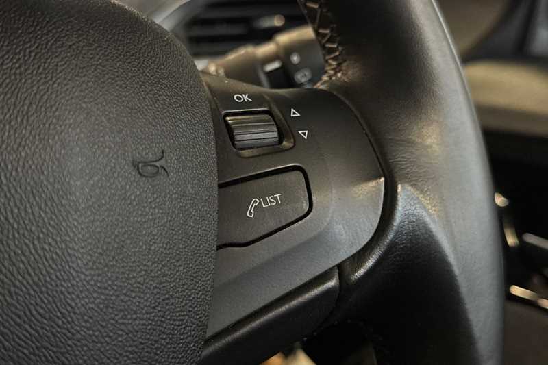 Used Peugeot 208 for sale - 76016152: Photo 22