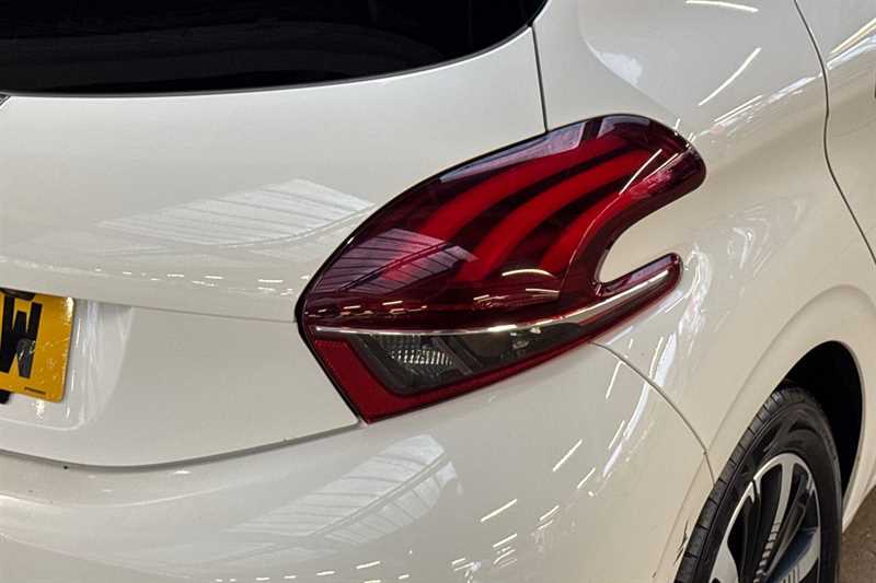 Used Peugeot 208 for sale - 76016152: Photo 32