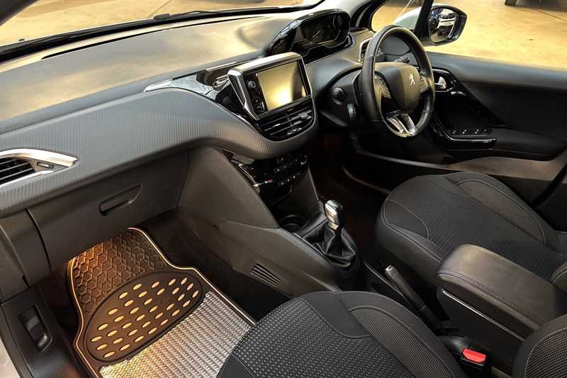 Used Peugeot 208 for sale - 76016152: Photo 45
