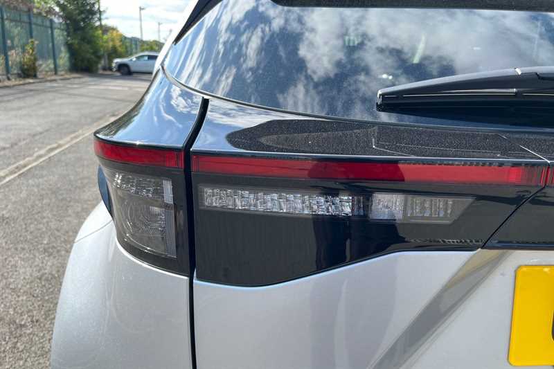 Used Toyota Yaris Cross 2024 for sale - 77712438: Photo 31