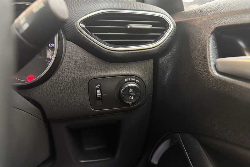 Used Vauxhall Crossland 2022 for sale - 77374998: Photo 37