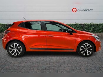 Used Renault Clio 2023 for sale - 78323172: Photo