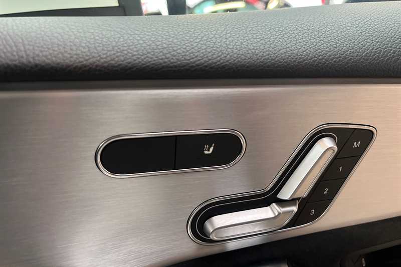 Used Mercedes-Benz A-Class 2019 for sale - 77416435: Photo 40