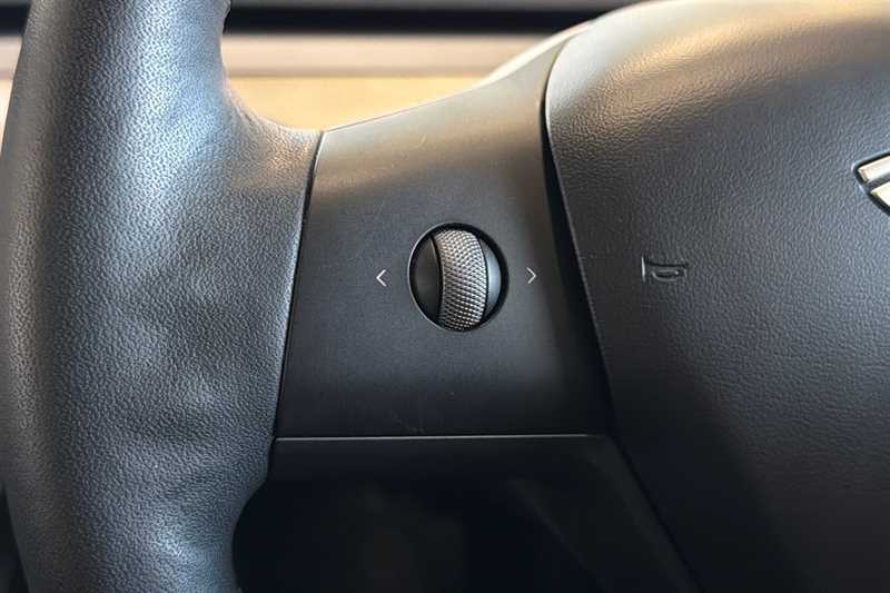 Used Tesla Model 3 2021 for sale - 77403057: Photo 21