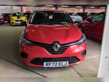 Used Renault Clio 2023 for sale - 77829192: Photo