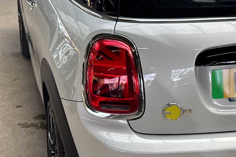 Used MINI Electric Hatch 2021 for sale - 76088188: Photo 31