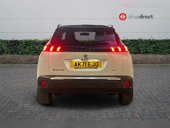 Used Peugeot E-2008 2021 for sale - 77600621: Photo