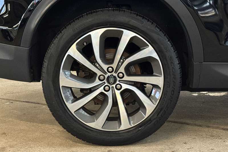 Used Land Rover Discovery Sport 2019 for sale - 76463460: Photo 12