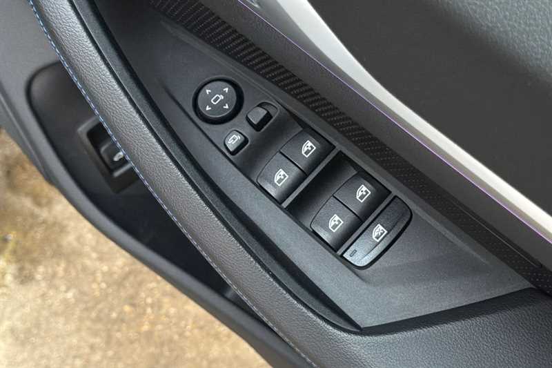 Used BMW i4 2022 for sale - 76733069: Photo 16