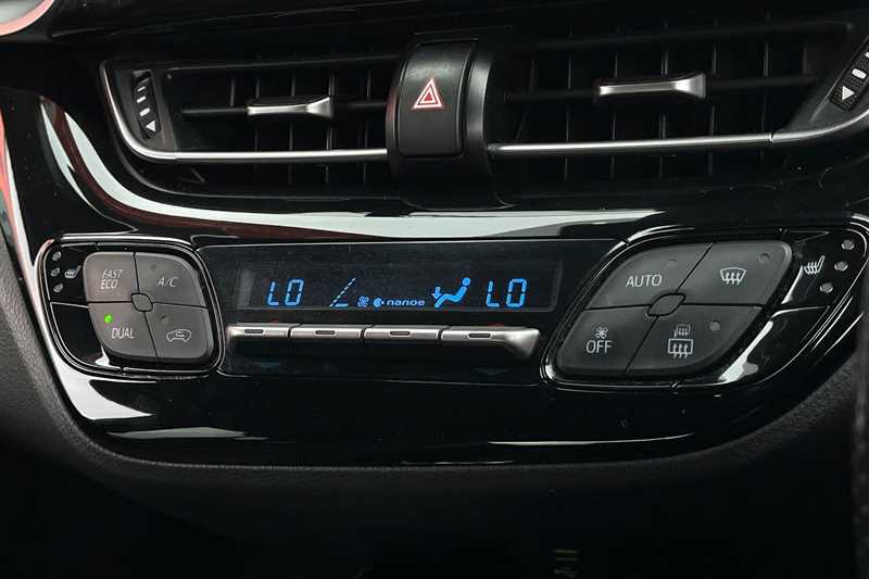 Used Toyota C-HR for sale - 77728369: Photo 15