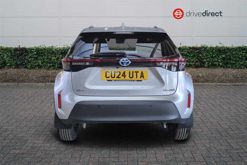 Used Toyota Yaris Cross 2024 for sale - 77773165: Photo 4