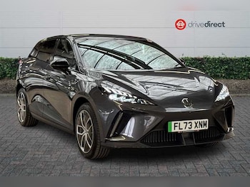2023 - 64kWh Trophy Long Range Hatchback 5dr Electric Auto (203 ps)