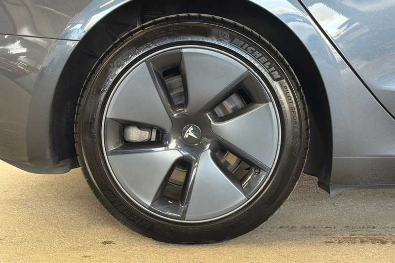 Used Tesla Model 3 2021 for sale - 76316184: Photo 10
