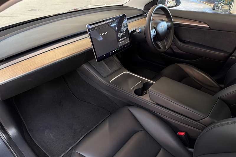 Used Tesla Model 3 2021 for sale - 76316184: Photo 44