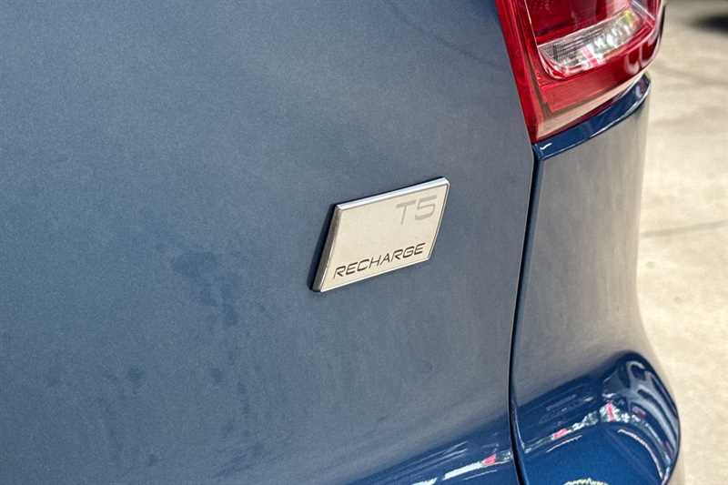 Used Volvo XC40 2021 for sale - 76088253: Photo 43