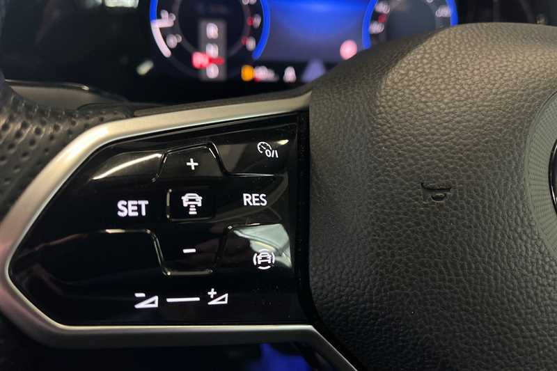 Used Volkswagen Golf 2022 for sale - 77481187: Photo 21