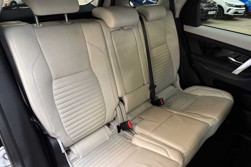 Used Land Rover Discovery Sport 2019 for sale - 76447873: Photo 24