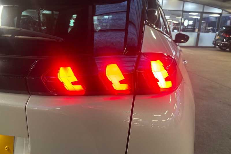 Used Peugeot 2008 2021 for sale - 77700168: Photo 32