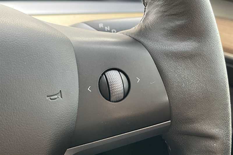 Used Tesla Model Y 2023 for sale - 76844305: Photo 22