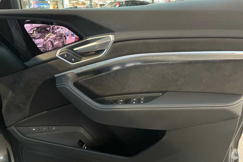 Used Audi e-tron 2021 for sale - 76852571: Photo 27