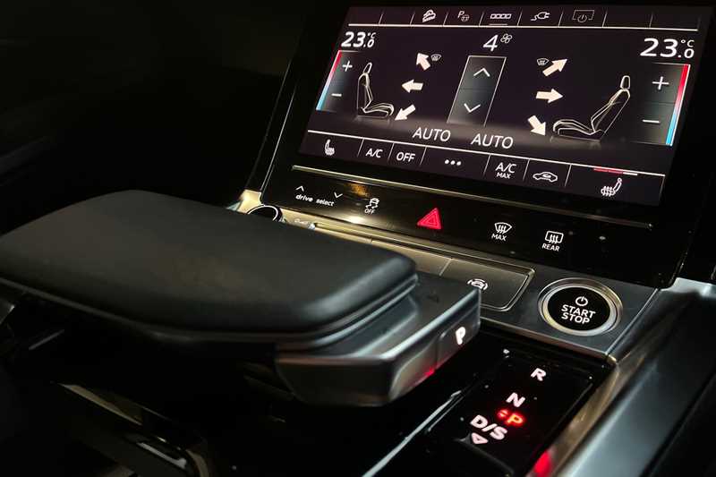 Used Audi e-tron 2021 for sale - 76852571: Photo 40