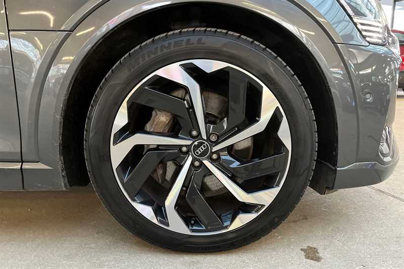 Used Audi e-tron 2021 for sale - 76852571: Photo 9