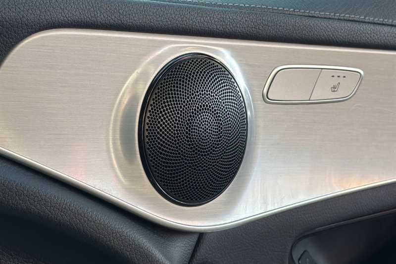 Used Mercedes-Benz GLC 2021 for sale - 77566463: Photo 27