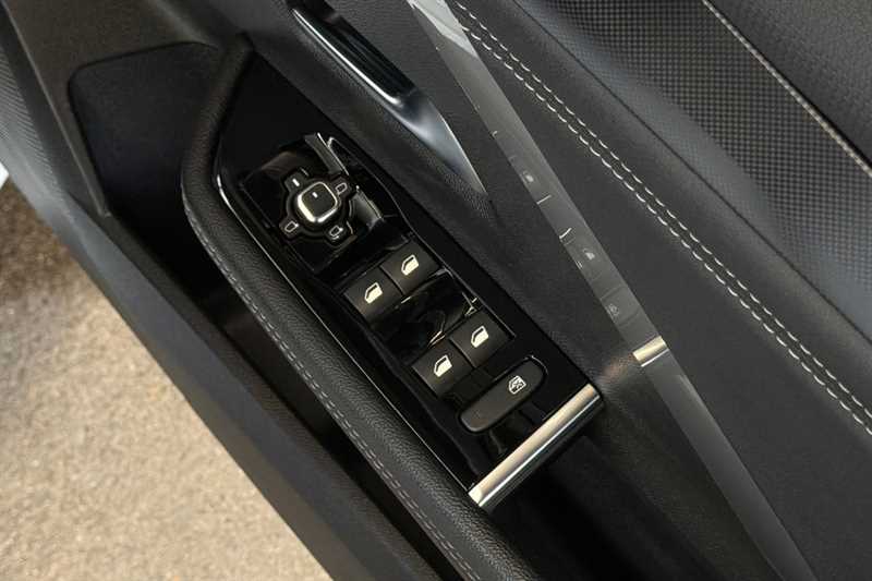 Used Vauxhall Astra 2023 for sale - 76732824: Photo 16