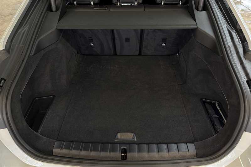 Used BMW i4 2022 for sale - 76955992: Photo 25