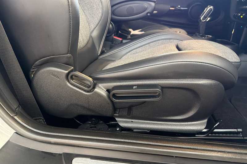 Used MINI Hatch 2020 for sale - 77899339: Photo 26