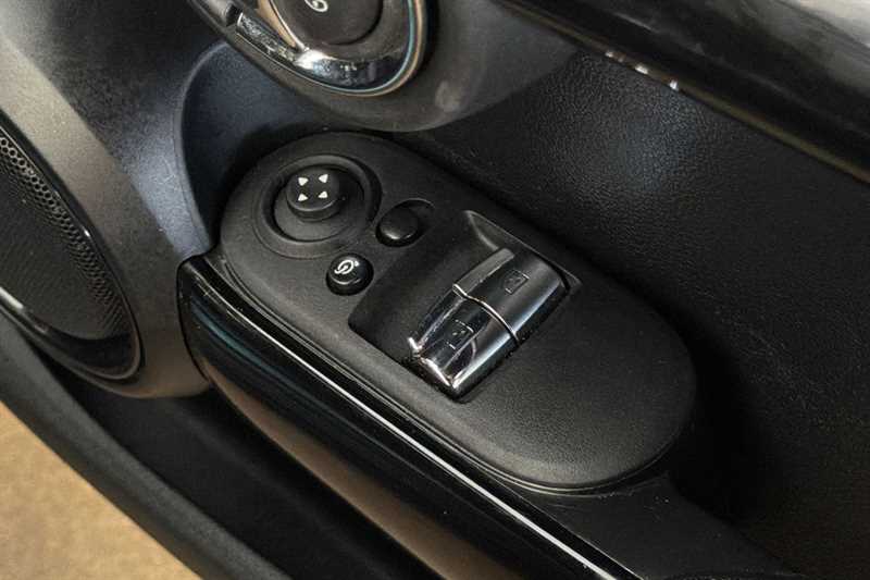 Used MINI Hatch 2022 for sale - 77296169: Photo 16