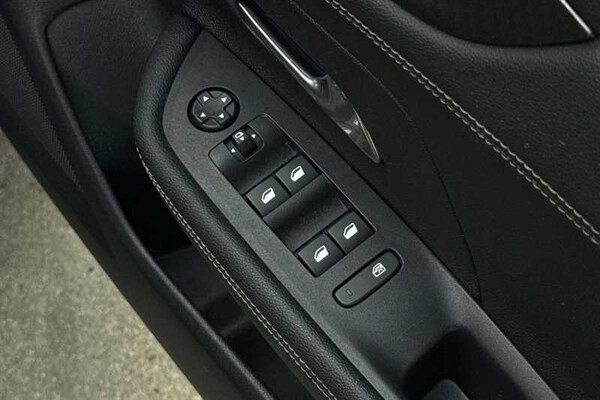 Used Vauxhall Mokka Electric 2022 for sale - 76125078: Photo 16