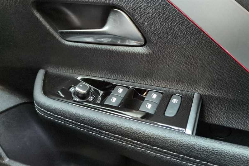 Used Vauxhall Astra for sale - 77565910: Photo 16