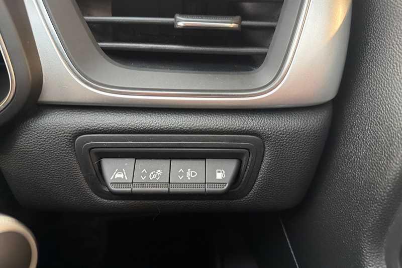 Used Renault Captur 2021 for sale - 77316969: Photo 39