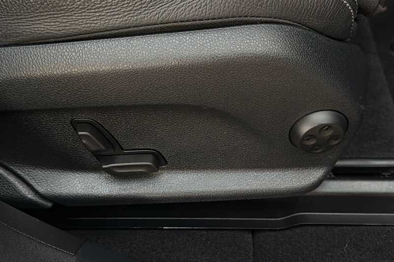 Used Mercedes-Benz GLC 2021 for sale - 77402416: Photo 26