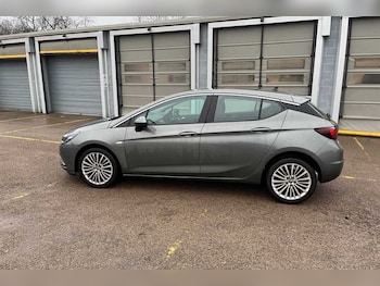 Used Vauxhall Astra 2018 for sale - 77473392: Photo
