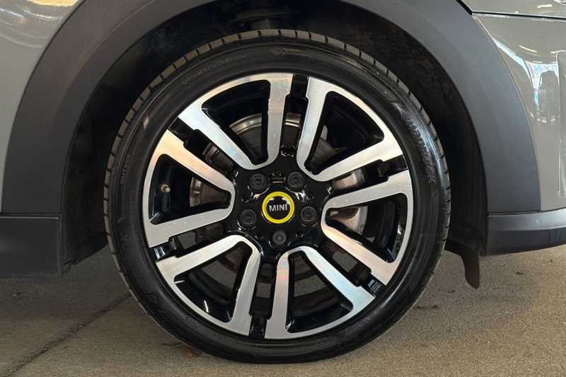 Used MINI Electric Hatch 2022 for sale - 76661327: Photo 10