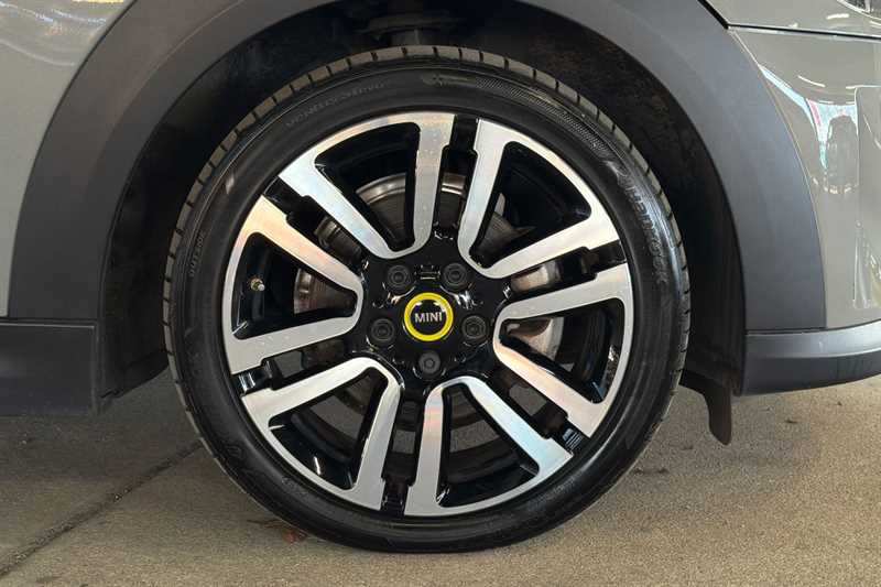 Used MINI Electric Hatch 2022 for sale - 76661327: Photo 12