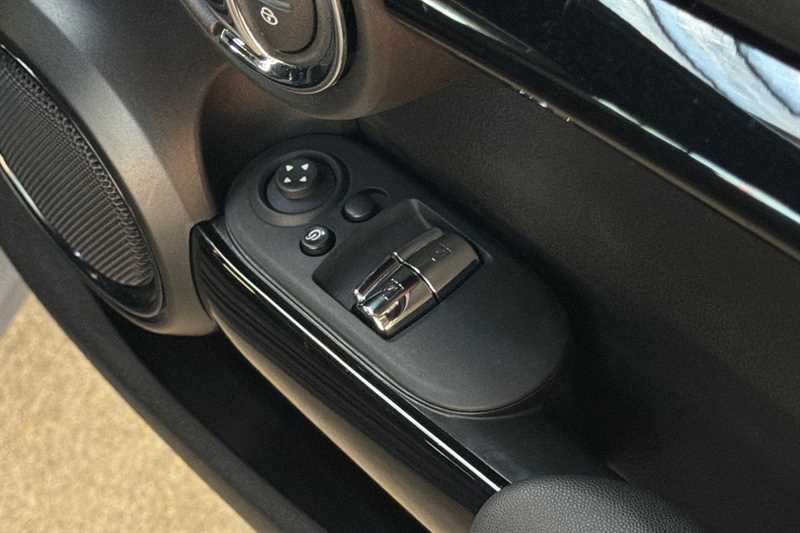 Used MINI Electric Hatch 2022 for sale - 76661327: Photo 16